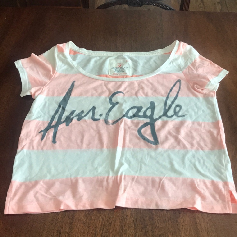 AE cropped T-shirt